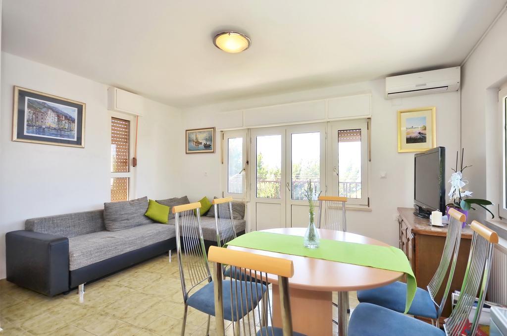 Apartments Vukasovic Mimice Chambre photo